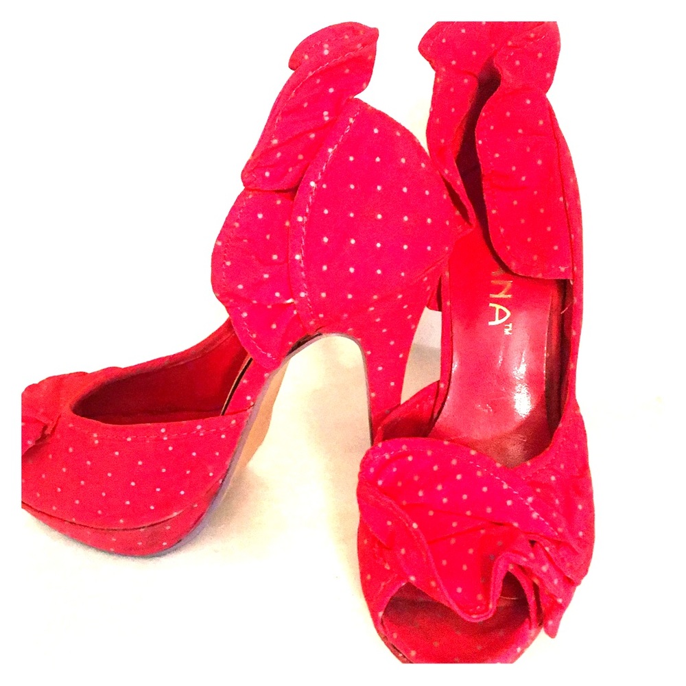 Red ruffled peep toe d”Orsay heels size 6 EUC